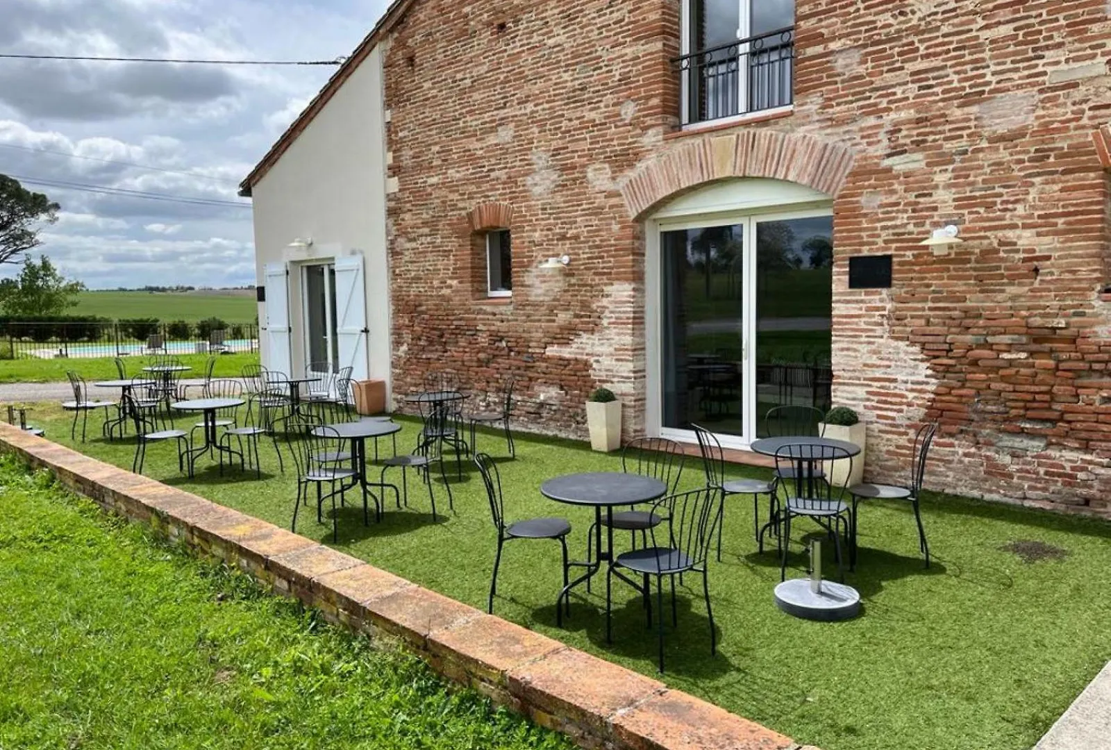 Vila Ferme Binel A Ronsac Aigrefeuille Francie